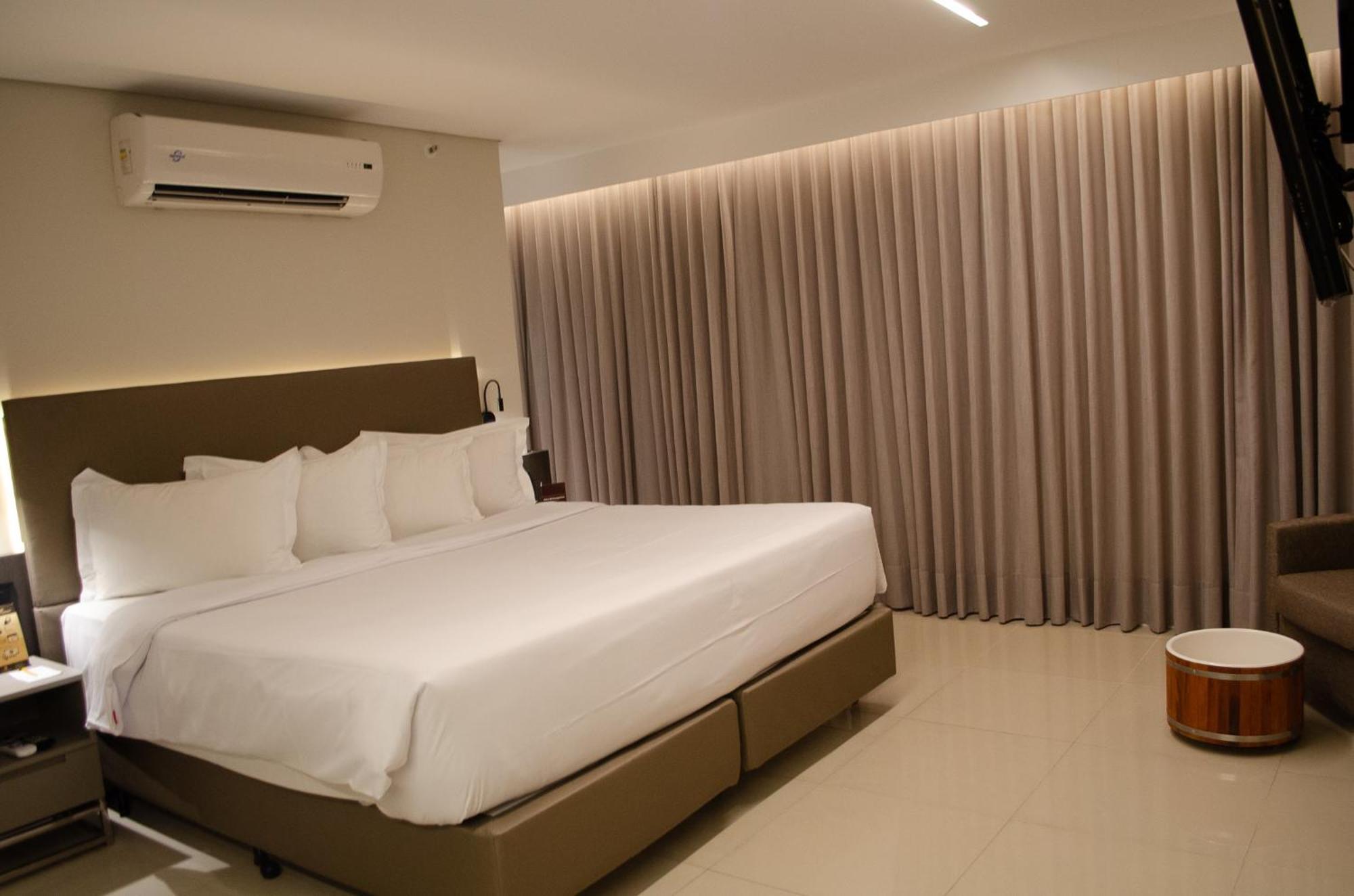 Royal Boutique Savassi Hotel Belo Horizonte Zewnętrze zdjęcie A bedroom at the hotel
